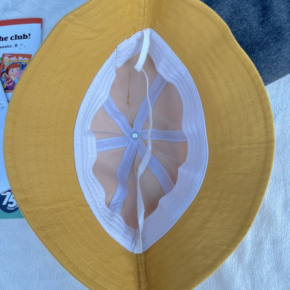 Cow & Smiley Face Hats | One Size | Preowned - Picture 8 of 8